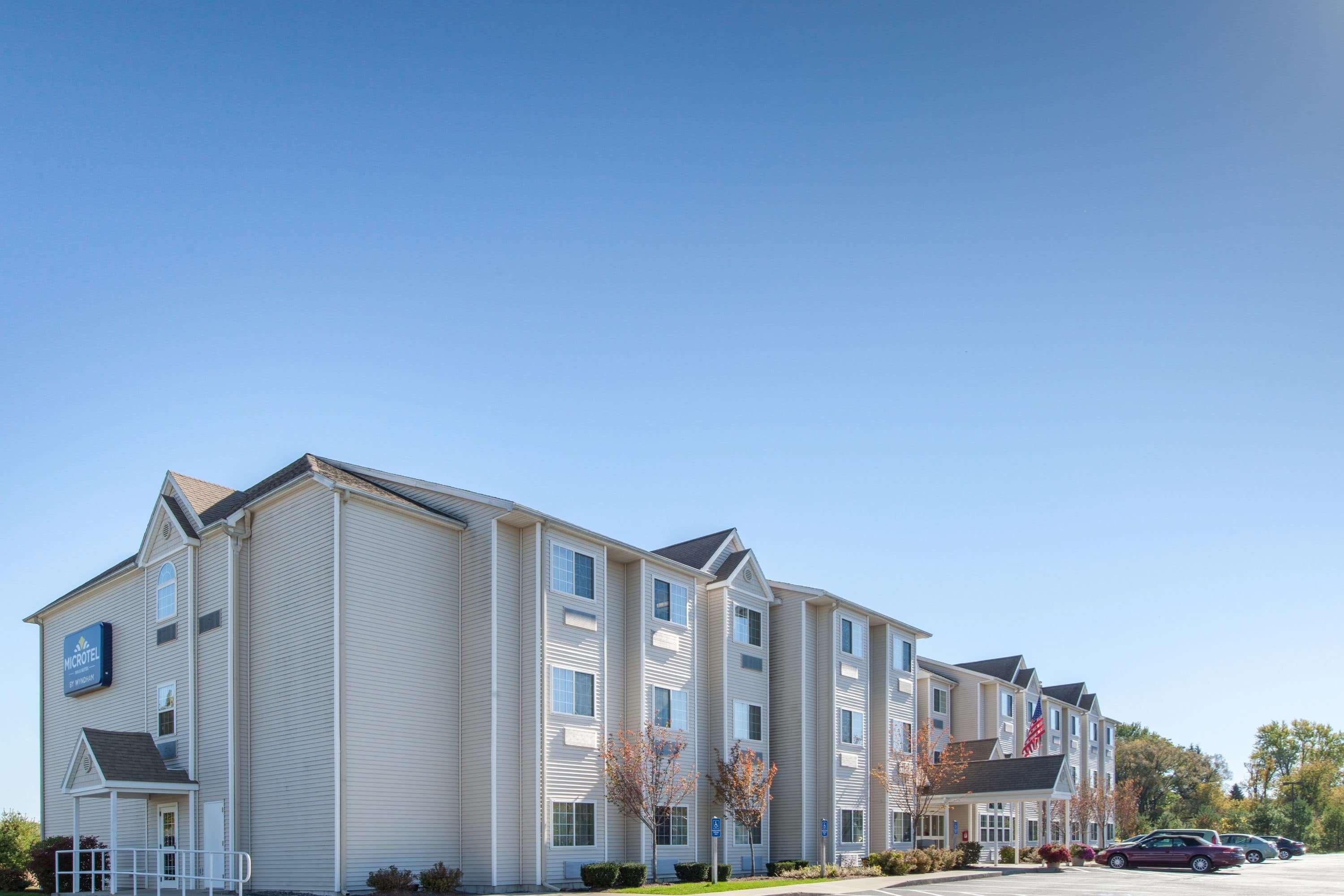 Microtel Inn & Suites By Wyndham Johnstown Exterior photo